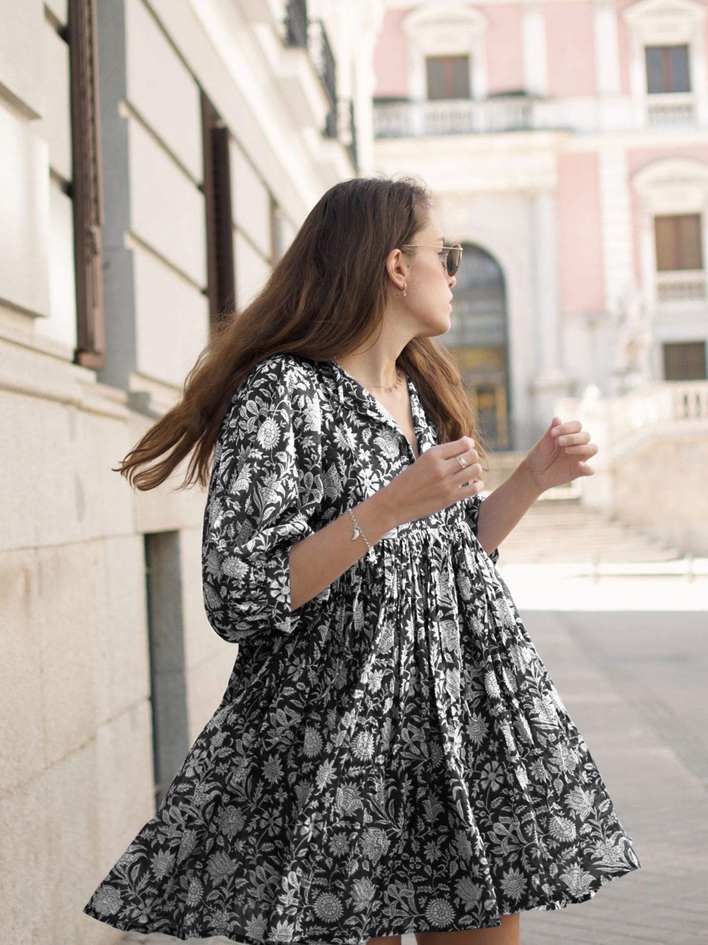 đ„50% DE RĂDUCTIONđ„Robe courte d'Ă©tĂ© tunique florale Ă col en V et demi-manches