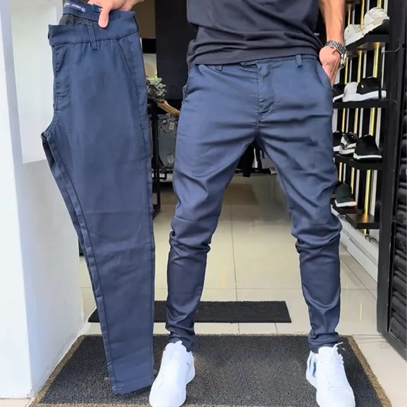 Pantalon casual slim fit en tissu uni pour homme