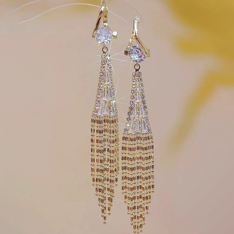 Boucles d'oreilles avec pattes en zircon
