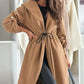 Manteau long à capuche et taille nouée pour femmes