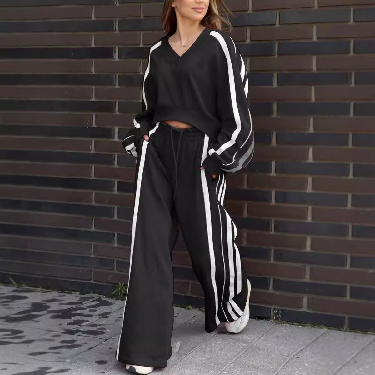 Ensemble 2 pièces - Sweat à col en V et pantalon à jambe large