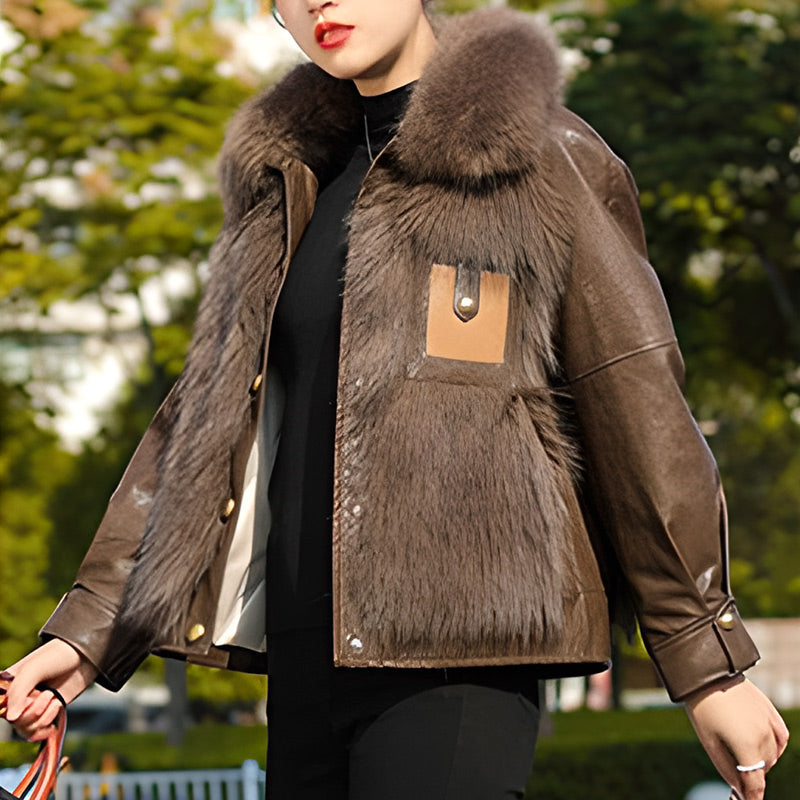 ✨Soldes du Nouvel An - 49% de réduction 💖Veste courte d'hiver pour femme en fausse fourrure faux cuir