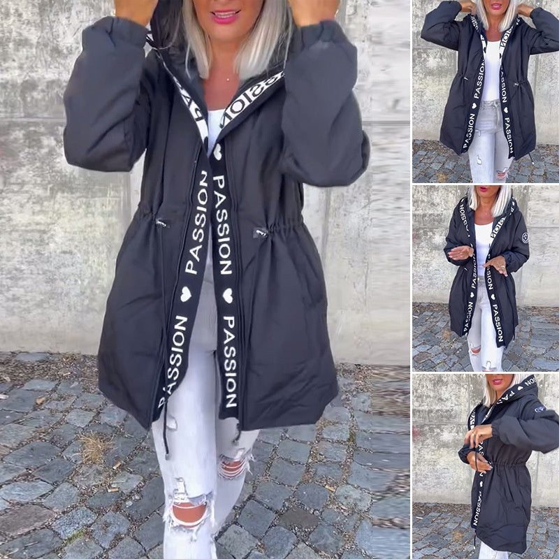 Veste tendance pour femme avec capuche et cordon de serrage à la taille