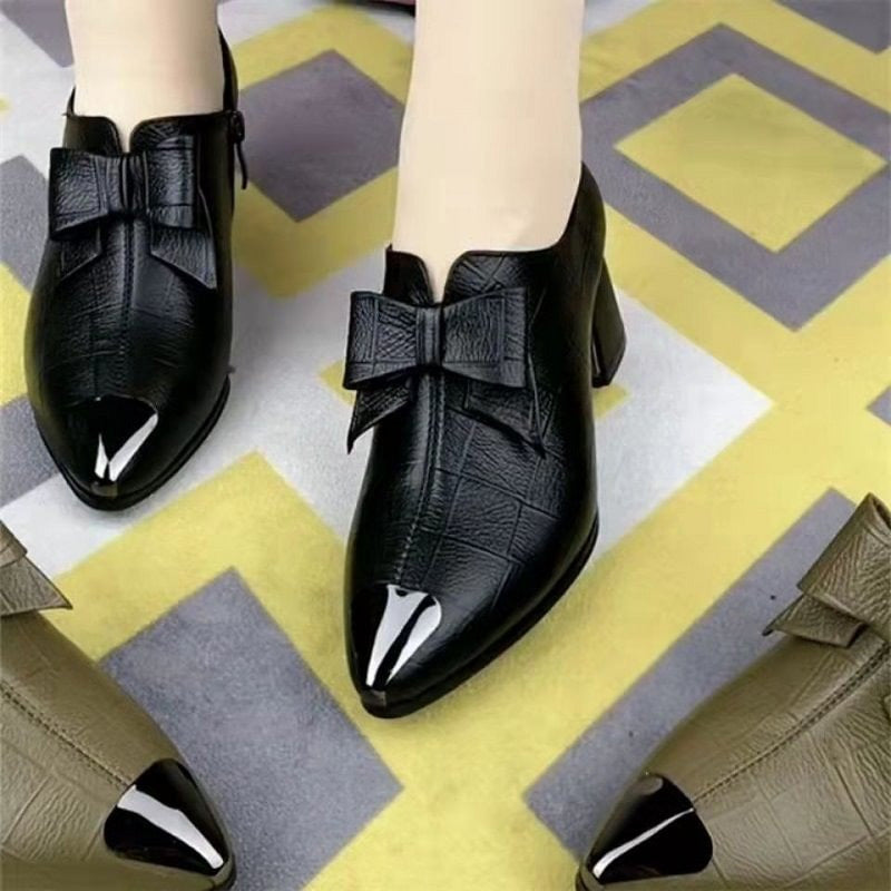 Chaussures à talons carrés et bout pointu en cuir PU pour femmes