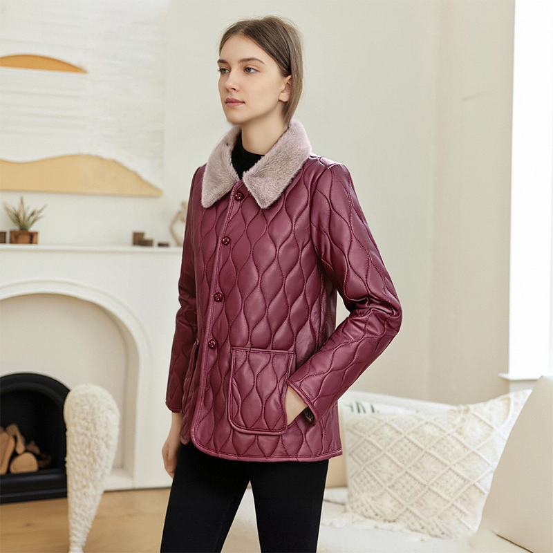 Manteau court matelassé élégant pour femme