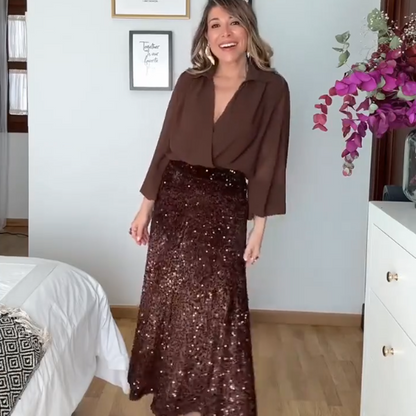 Ensemble chemisier à col en V et jupe longue à pois pour femme