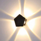 Applique murale LED moderne avec effet lumineux géométrique