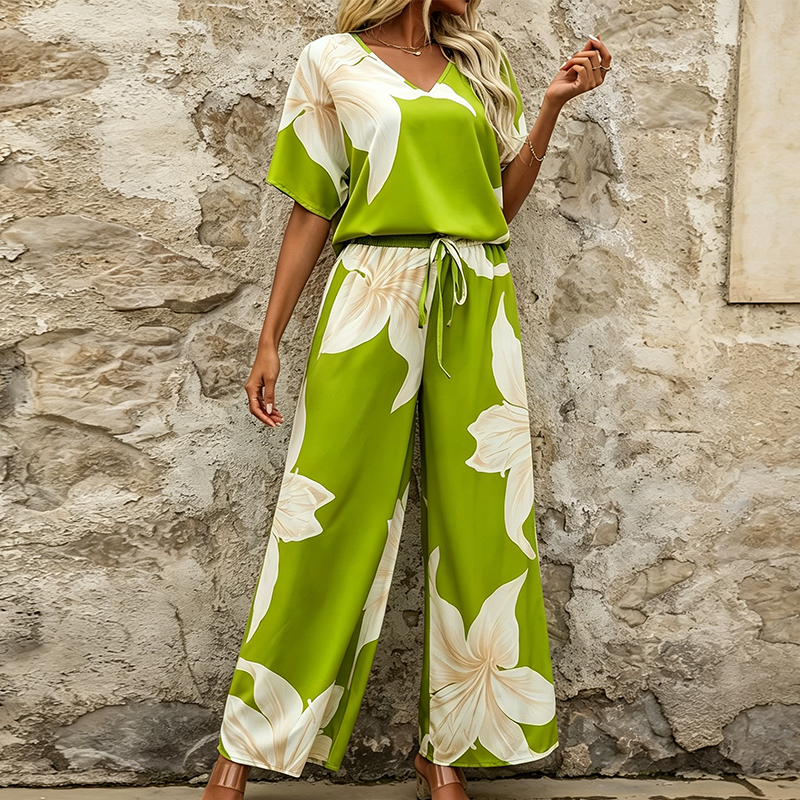 🎨Ensemble femme : haut à imprimé floral et pantalon large 🌸L'élégance estivale en toute simplicité